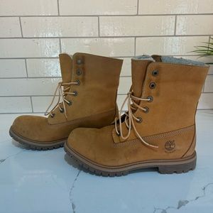 Timberland Women's Teddy Fleece Boots 9